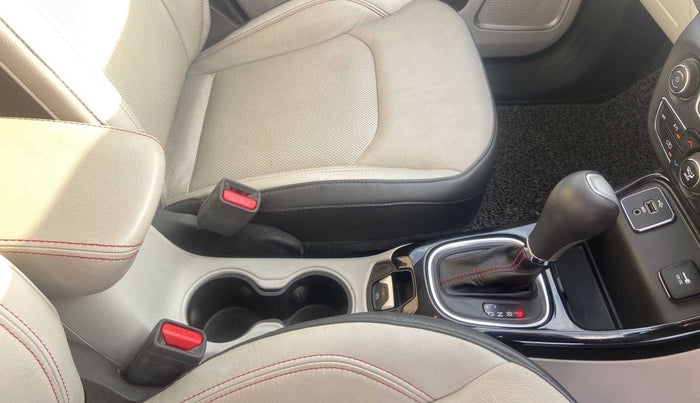 2018 Jeep Compass LIMITED PLUS PETROL AT, Petrol, Automatic, 45,008 km, Gear Lever
