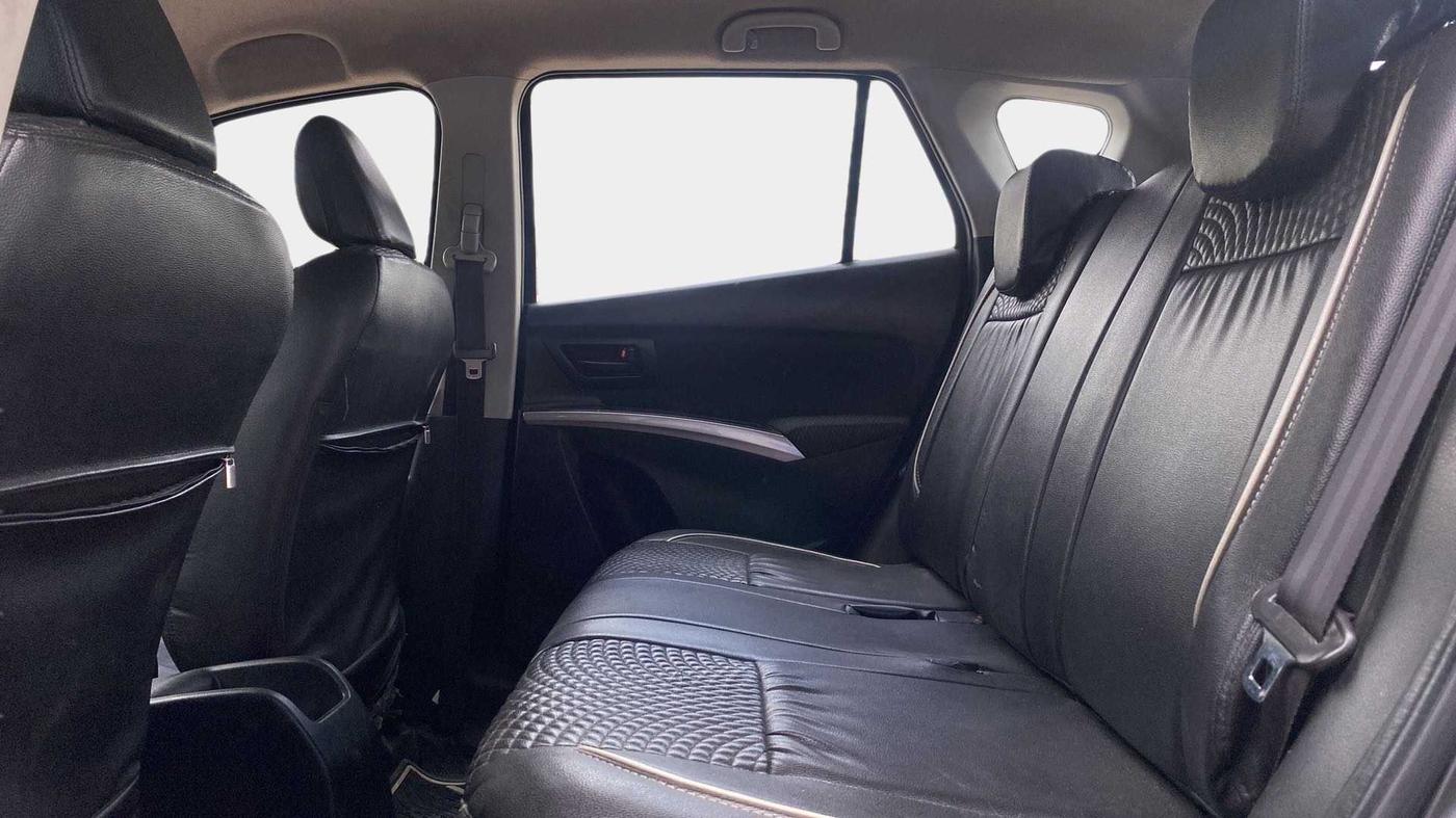 2018 Maruti S Cross SIGMA 1.3, Diesel, Manual, 73,728 km, Right Side Rear Door Cabin