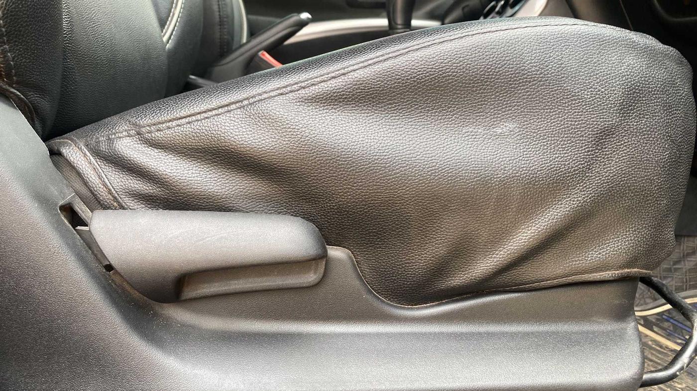 2018 Maruti S Cross SIGMA 1.3, Diesel, Manual, 73,728 km, Driver Side Adjustment Panel