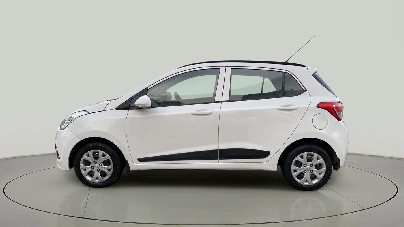 2016 Hyundai Grand i10 SPORTZ 1.2 KAPPA VTVT, Petrol, Manual, 48,476 km, Left Side