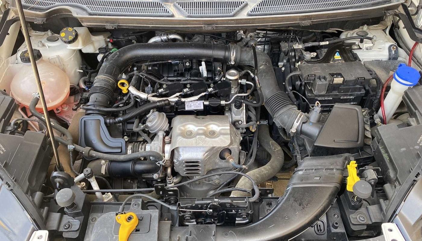 2018 Ford Ecosport TITANIUM 1.0L ECOBOOST SPORTS(SUNROOF), Petrol, Manual, 13,931 km, Open Bonet