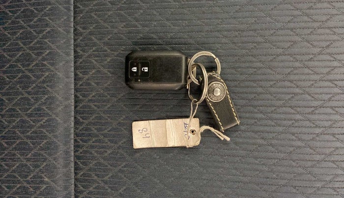 2019 Toyota Glanza G CVT, Petrol, Automatic, 55,784 km, Key Close Up