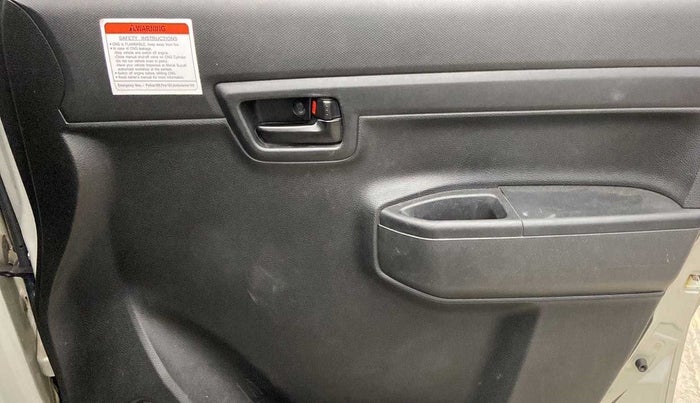 2020 Maruti S PRESSO VXI CNG, CNG, Manual, 45,447 km, Driver Side Door Panels Control