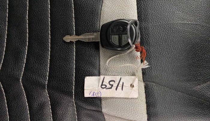 2020 Maruti S PRESSO VXI CNG, CNG, Manual, 45,447 km, Key Close Up