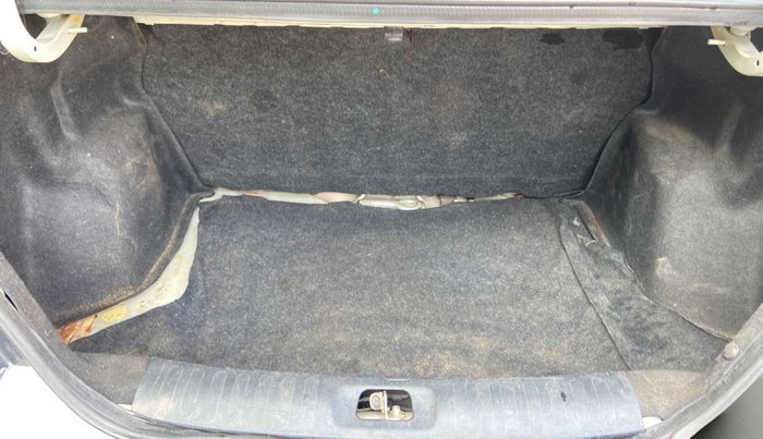 2013 Maruti Swift Dzire VXI, Petrol, Manual, 97,305 km, Boot Inside
