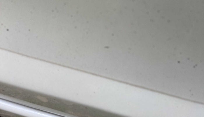2013 Maruti Swift Dzire VXI, Petrol, Manual, 97,305 km, Front passenger door - Minor scratches
