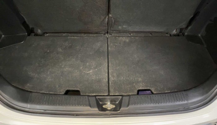 2022 Maruti XL6 ZETA MT, Petrol, Manual, 39,991 km, Boot Inside