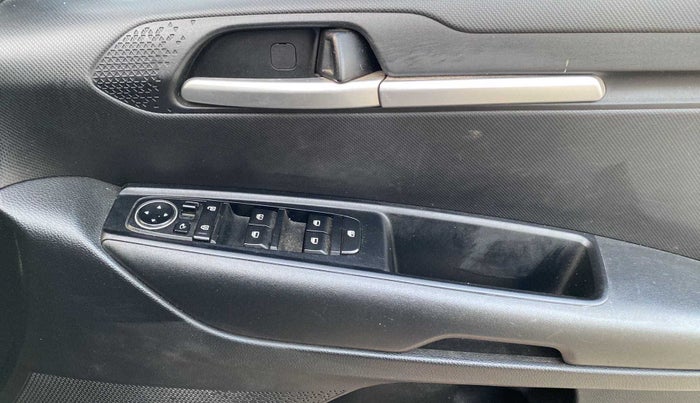 2022 KIA SONET HTK PLUS 1.2, Petrol, Manual, 19,698 km, Driver Side Door Panels Control