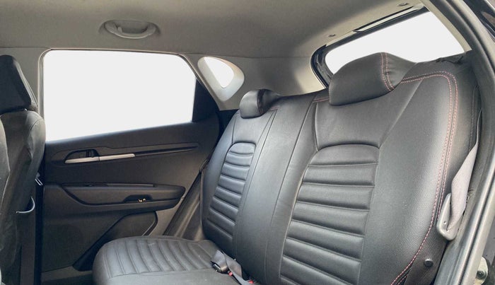 2022 KIA SONET HTK PLUS 1.2, Petrol, Manual, 19,698 km, Right Side Rear Door Cabin