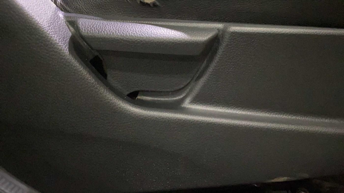 2017 Hyundai Eon ERA +, Petrol, Manual, 73,611 km, Driver Side Adjustment Panel