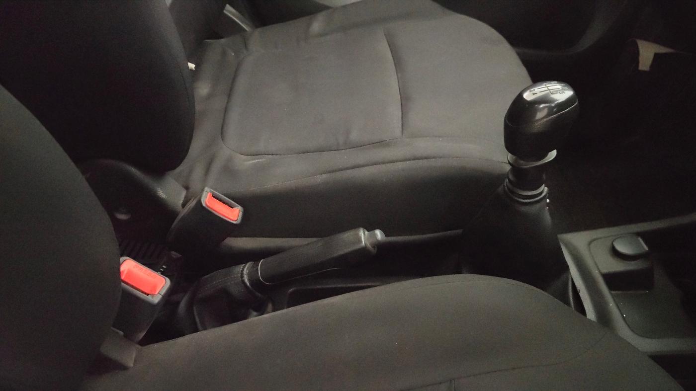 2018 Renault Kwid RXT 1.0, Petrol, Manual, 69,034 km, Gear Lever