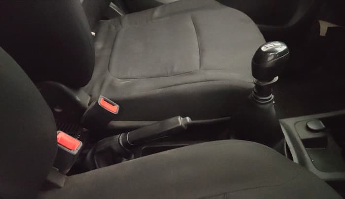 2018 Renault Kwid RXT 1.0, Petrol, Manual, 69,034 km, Gear Lever