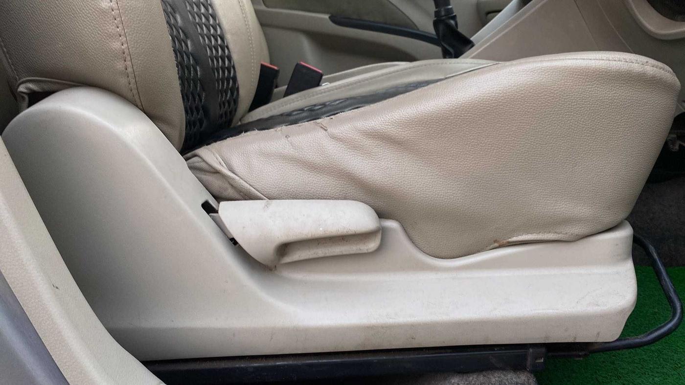 2018 Maruti Celerio ZXI, Petrol, Manual, 67,679 km, Driver Side Adjustment Panel
