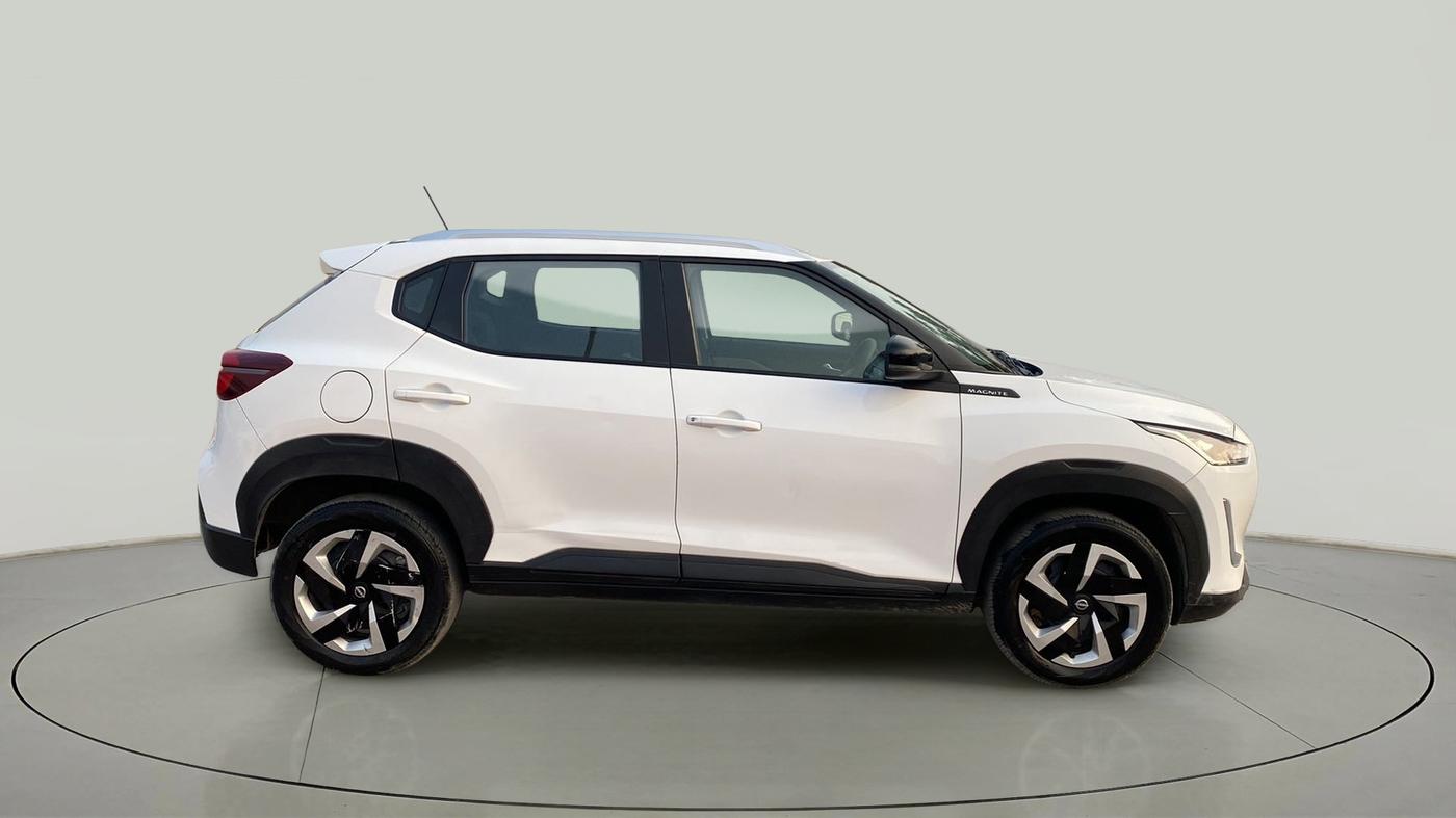 2021 Nissan MAGNITE XL TURBO, Petrol, Manual, 13,984 km, Right Side View