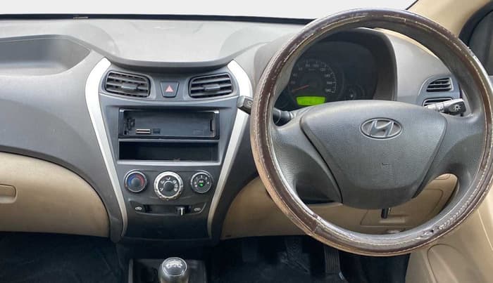 2016 Hyundai Eon ERA +, Petrol, Manual, 33,944 km, Steering Wheel Close Up