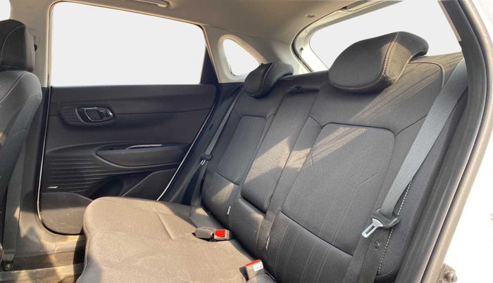 2021 Hyundai NEW I20 ASTA (O) 1.5 CRDI MT, Diesel, Manual, 21,128 km, Right Side Rear Door Cabin