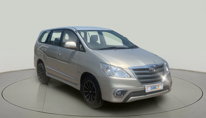 2015 Toyota Innova 2.5 VX 8 STR, Diesel, Manual, 96,972 km, SRP