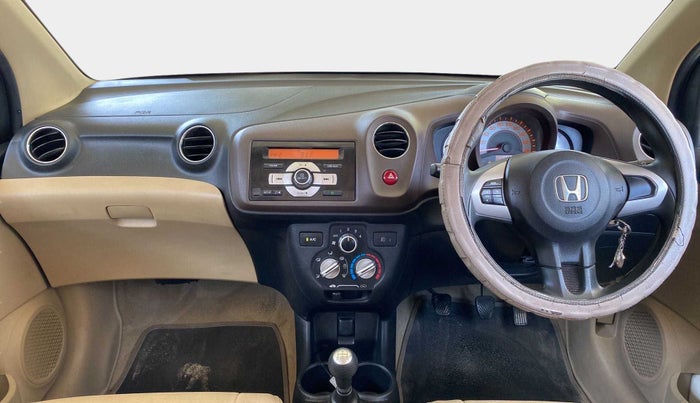 2013 Honda Brio V MT, Petrol, Manual, 26,945 km, Dashboard