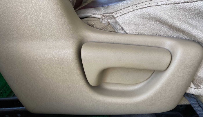 2013 Honda Brio V MT, Petrol, Manual, 26,945 km, Driver Side Adjustment Panel