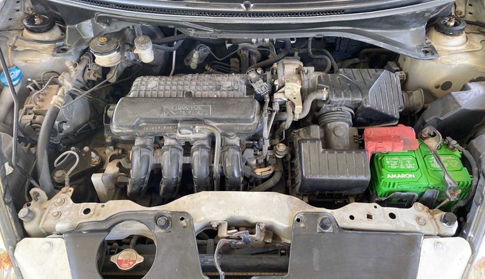 2013 Honda Brio V MT, Petrol, Manual, 26,945 km, Open Bonet