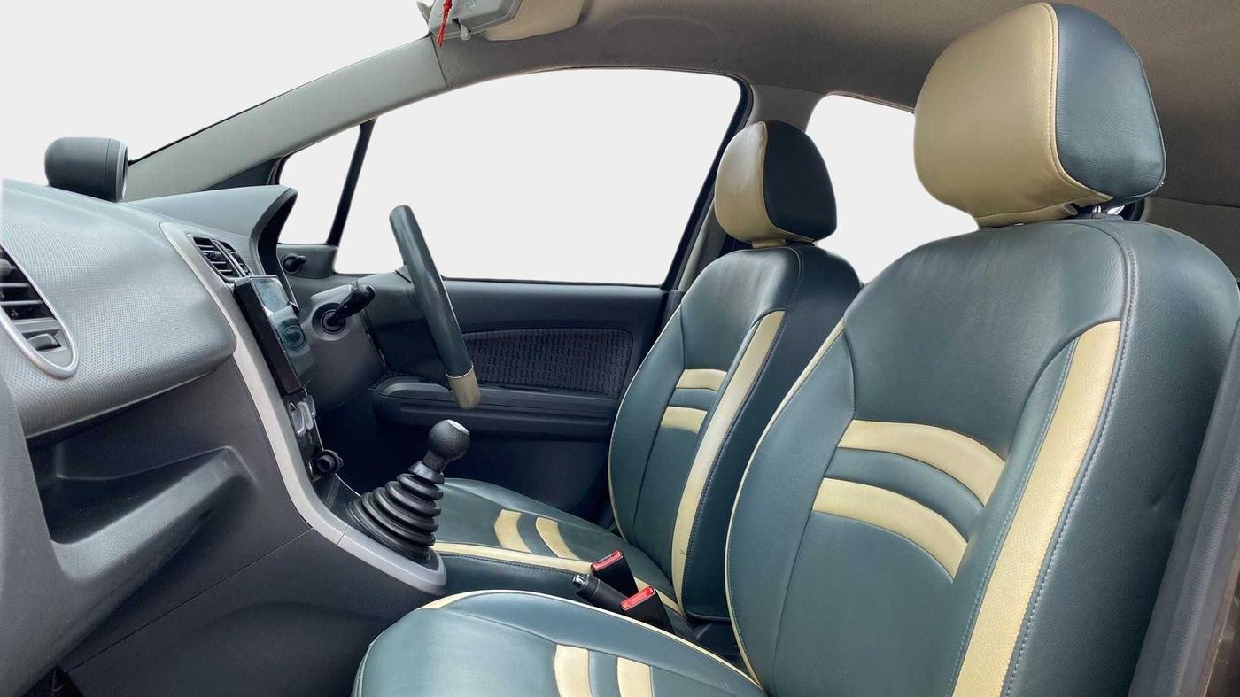 2015 Maruti Ritz VXI, Petrol, Manual, 65,370 km, Right Side Front Door Cabin