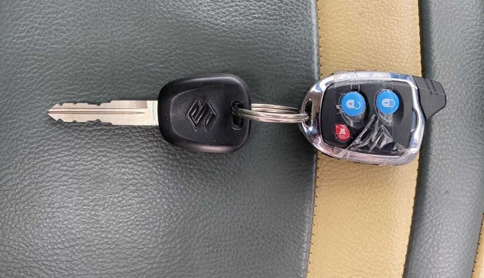 2015 Maruti Ritz VXI, Petrol, Manual, 65,370 km, Key Close Up