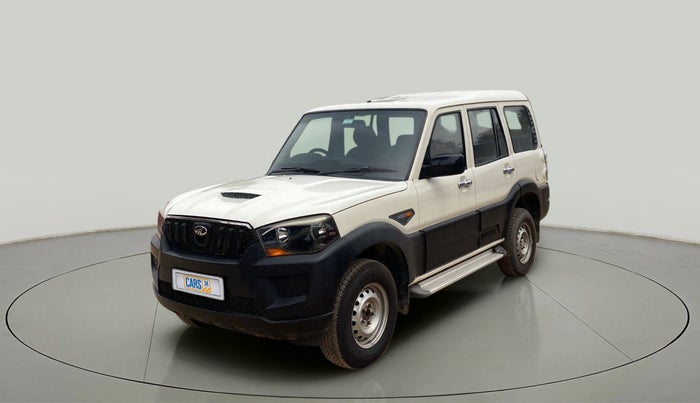 2015 Mahindra Scorpio S2, Diesel, Manual, 36,537 km, Left Front Diagonal