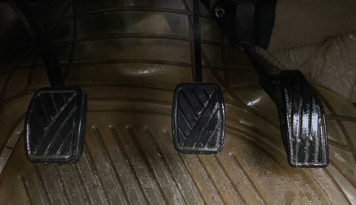 2019 Maruti Dzire VXI, Petrol, Manual, 35,601 km, Pedals
