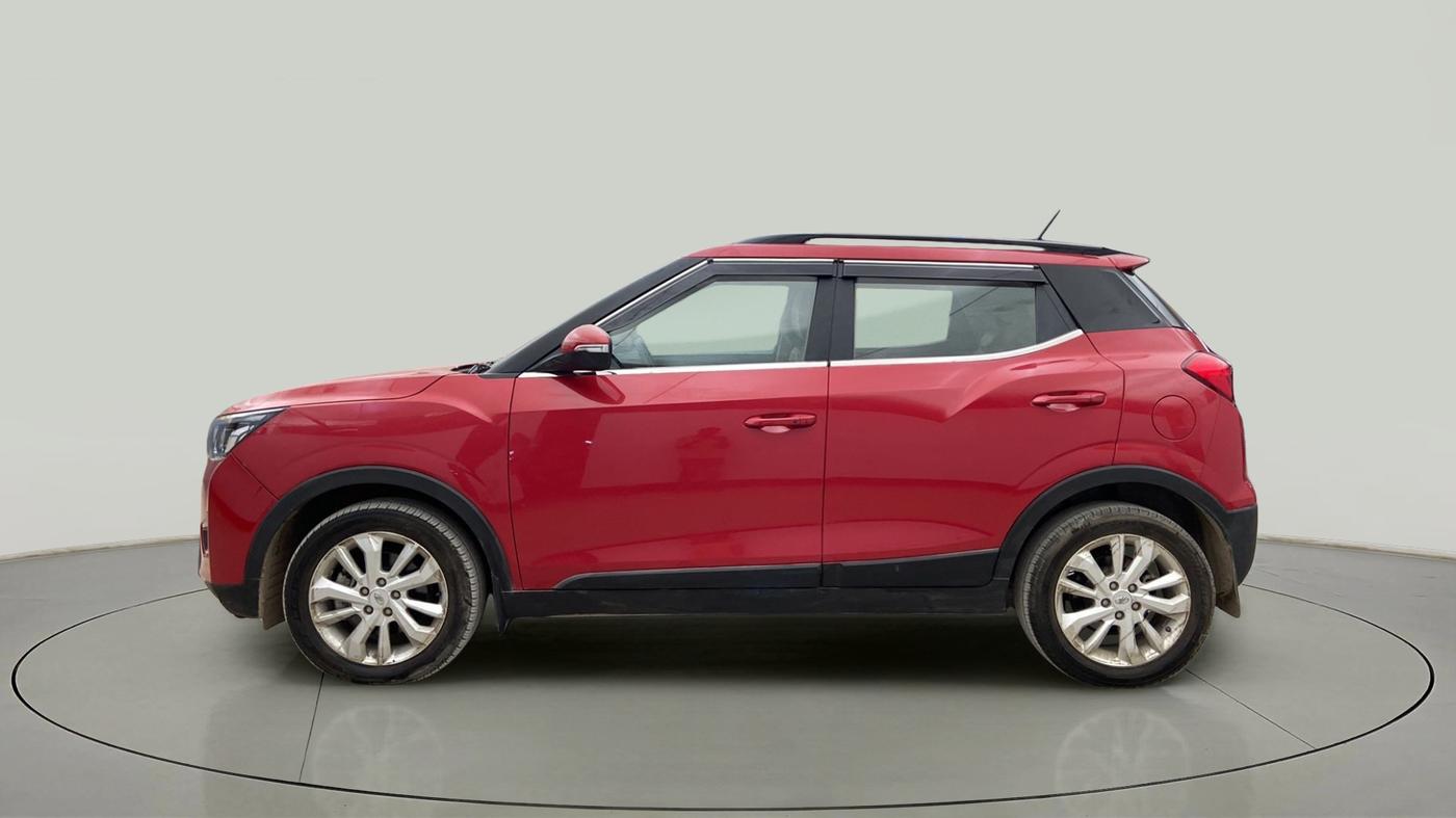 2019 Mahindra XUV300 W8 1.2 PETROL, Petrol, Manual, 12,219 km, Left Side