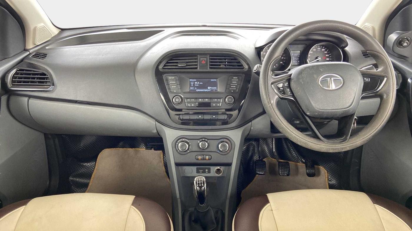 2018 Tata TIGOR XT PETROL, Petrol, Manual, 95,804 km, Dashboard