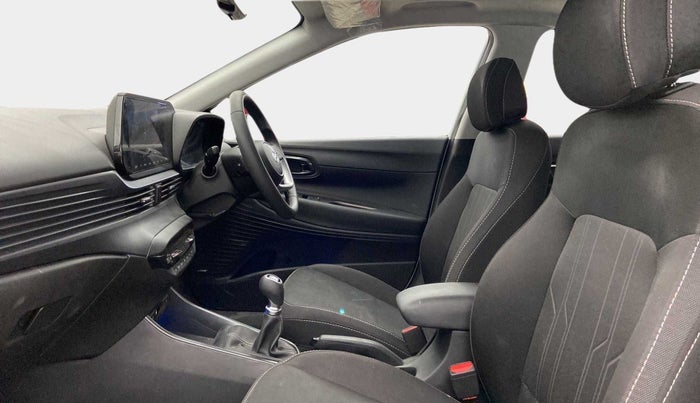 2023 Hyundai NEW I20 ASTA (O) 1.2 MT, Petrol, Manual, 6,800 km, Right Side Front Door Cabin