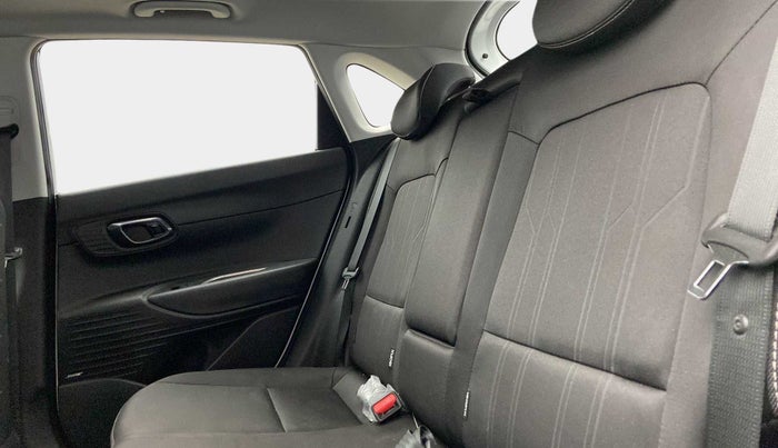 2023 Hyundai NEW I20 ASTA (O) 1.2 MT, Petrol, Manual, 6,800 km, Right Side Rear Door Cabin