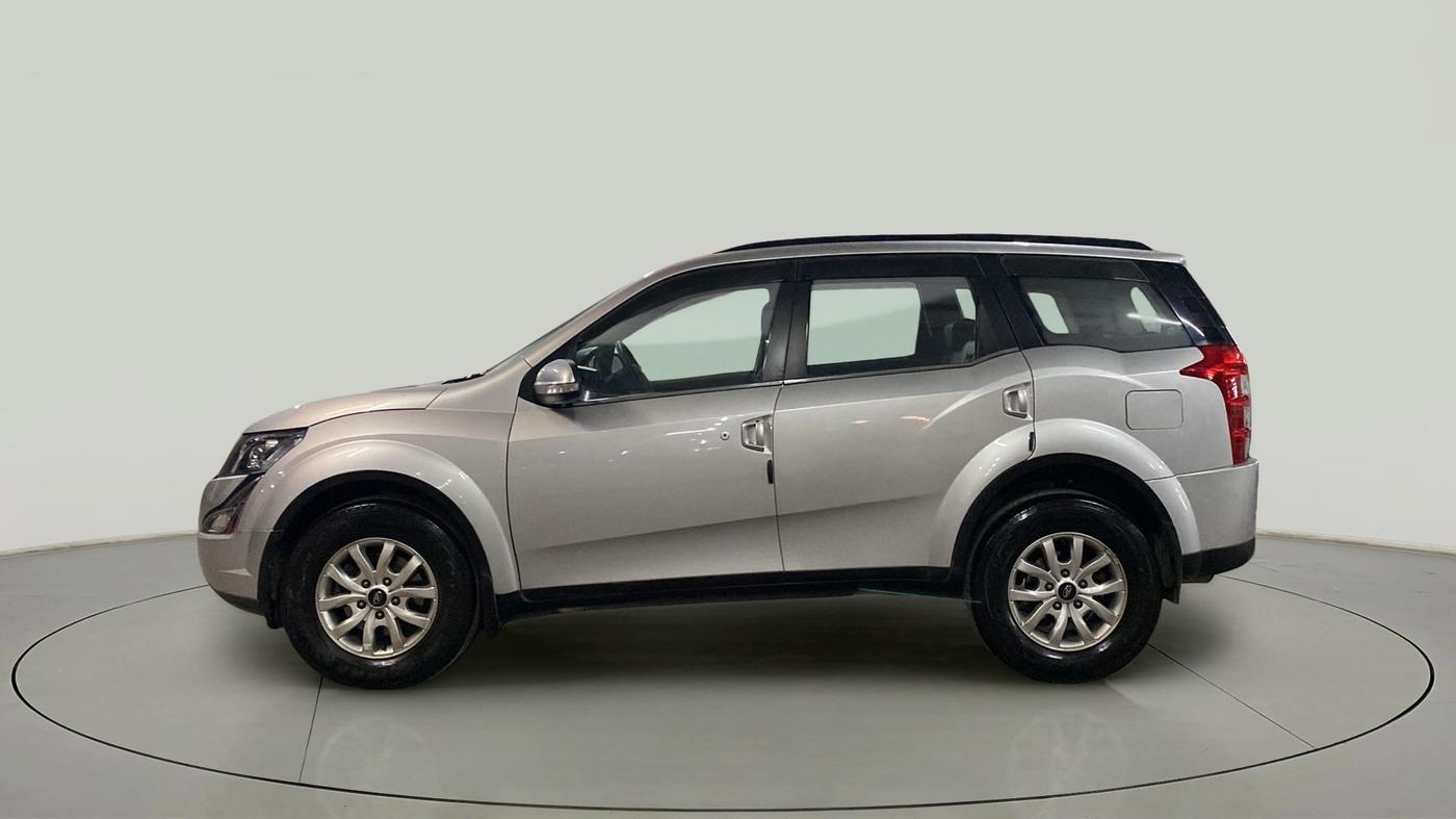 2018 Mahindra XUV500 W10 AT, Diesel, Automatic, 32,693 km, Left Side