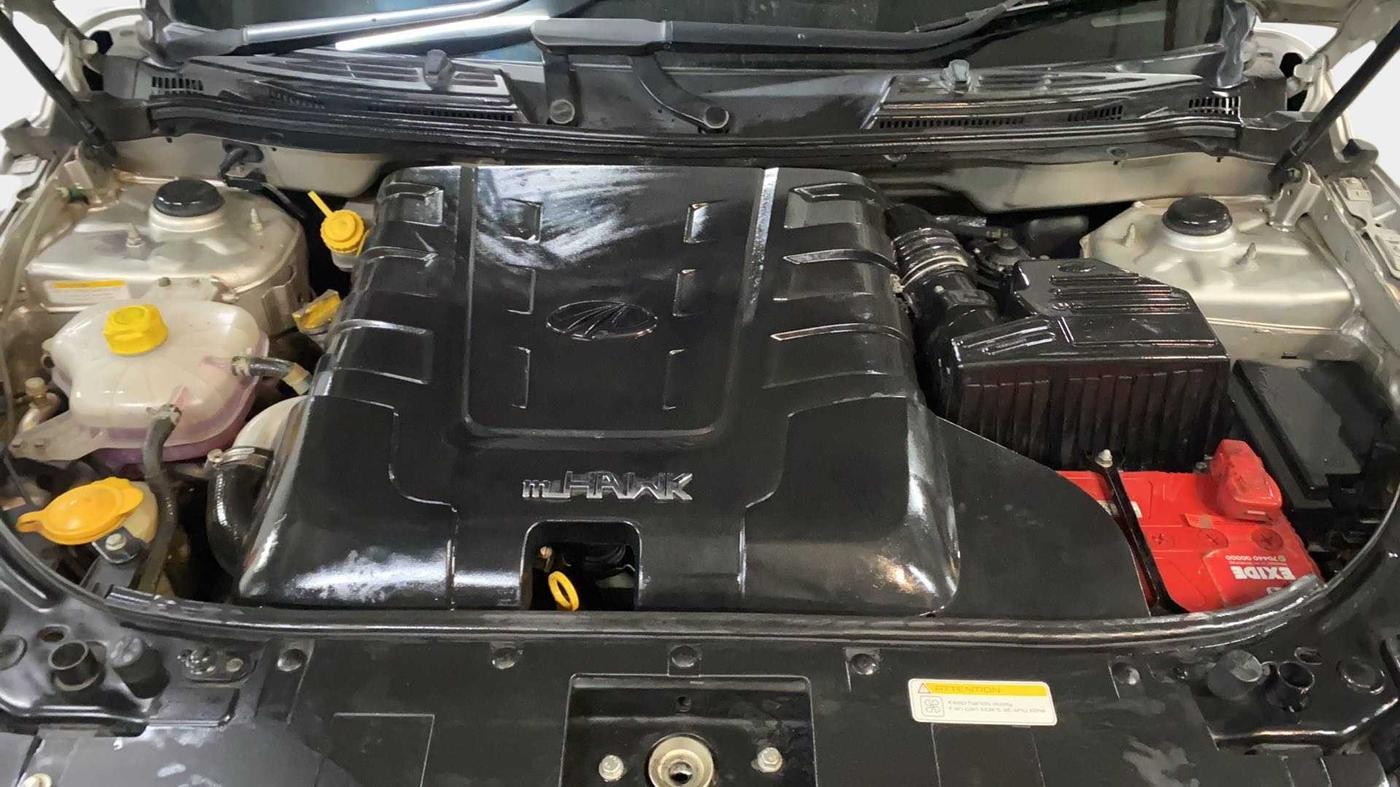 2018 Mahindra XUV500 W10 AT, Diesel, Automatic, 32,693 km, Open Bonet