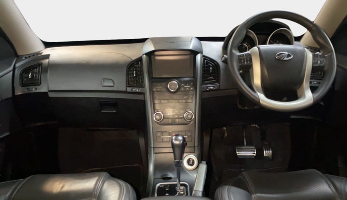 2018 Mahindra XUV500 W10 AT, Diesel, Automatic, 32,693 km, Dashboard