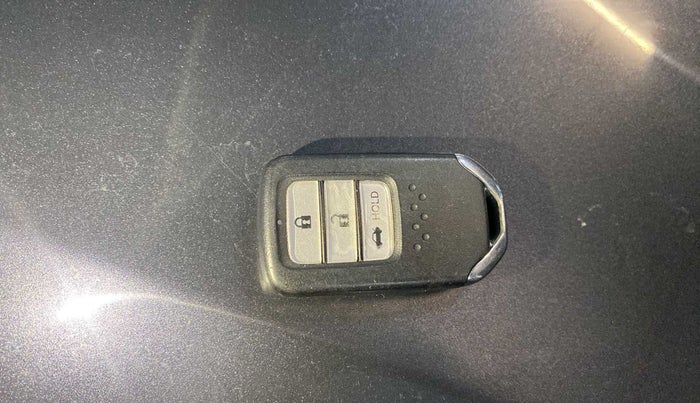 2023 Honda Amaze 1.2L I-VTEC VX, Petrol, Manual, 8,610 km, Key Close Up