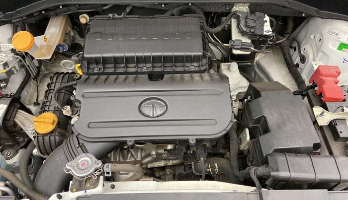 2022 Tata PUNCH CREATIVE AMT 1.2 RTN DUAL TONE, Petrol, Automatic, 7,078 km, Open Bonet