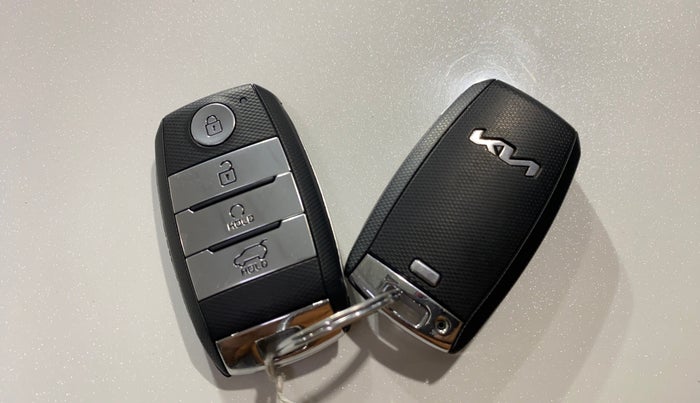 2022 KIA SELTOS HTK PLUS 1.5, Petrol, Manual, 13,589 km, Key Close Up