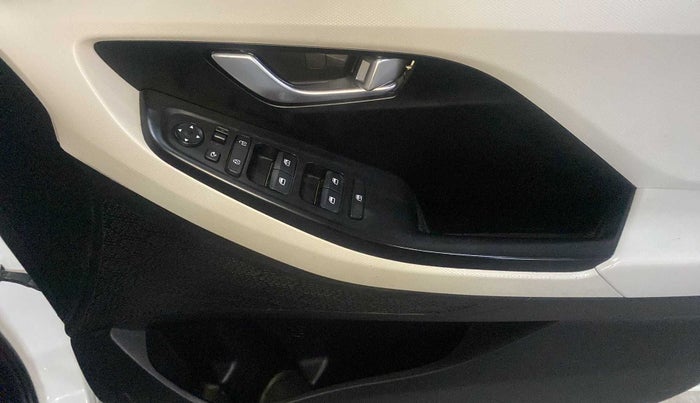 2020 Hyundai Creta SX 1.5 PETROL, Petrol, Manual, 64,108 km, Driver Side Door Panels Control