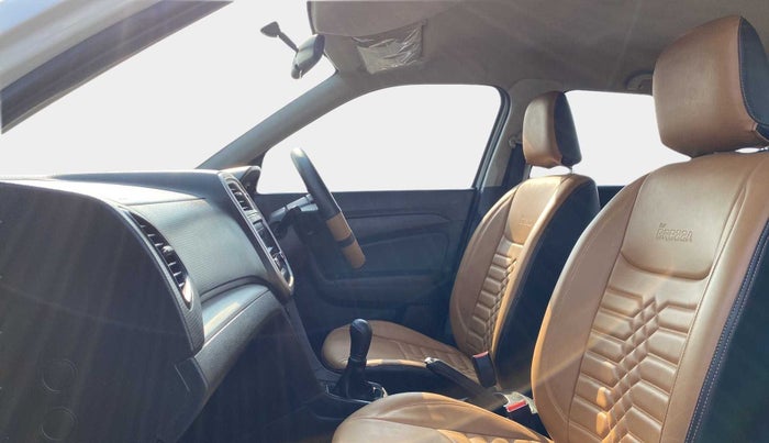 2022 Maruti Vitara Brezza LXI, Petrol, Manual, 26,579 km, Right Side Front Door Cabin