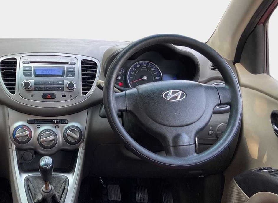 2012 Hyundai i10 MAGNA 1.2, Petrol, Manual, 45,020 km, Steering Wheel Close Up