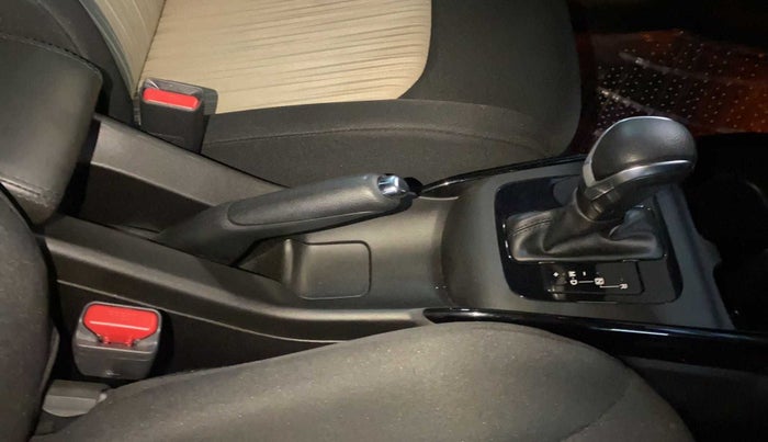 2023 Toyota Glanza V AMT, Petrol, Automatic, 10,279 km, Gear Lever