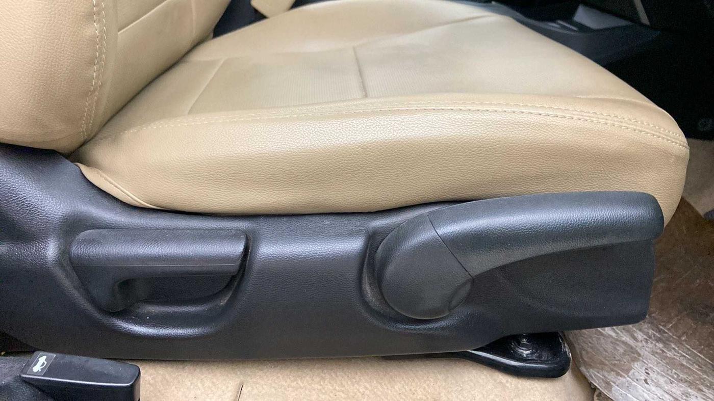 2019 Honda City 1.5L I-VTEC SV, Petrol, Manual, 26,492 km, Driver Side Adjustment Panel