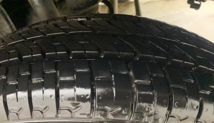 2013 Maruti Alto 800 LXI, Petrol, Manual, 48,203 km, Left Rear Tyre Tread