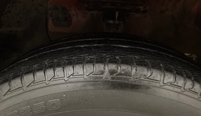 2016 Hyundai Elite i20 MAGNA 1.2, Petrol, Manual, 55,136 km, Left Front Tyre Tread