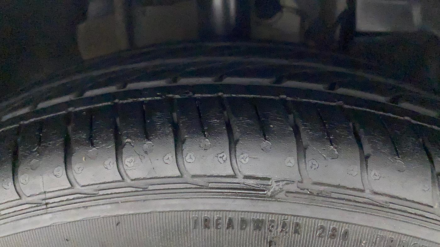 2021 Tata Tiago XZA PLUS PETROL, Petrol, Automatic, 13,556 km, Right Front Tyre Tread
