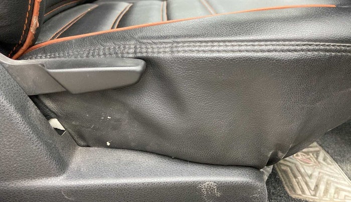 2019 Renault Duster RXS OPT CVT, Petrol, Automatic, 25,864 km, Driver Side Adjustment Panel