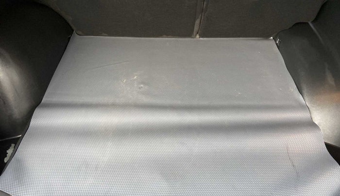 2016 Hyundai Creta SX PLUS AT 1.6 PETROL, Petrol, Automatic, 60,337 km, Boot Inside