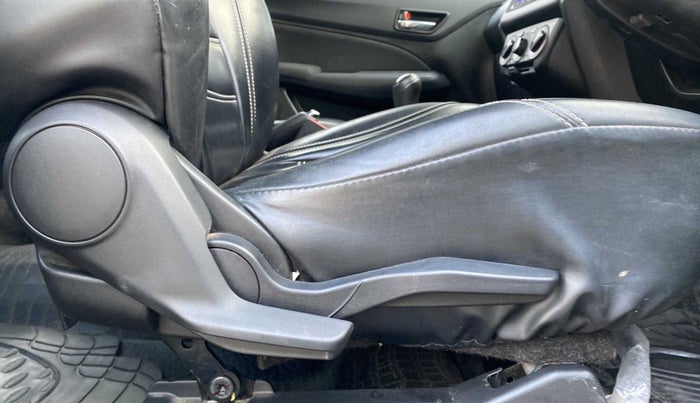 2021 Maruti Swift VXI, Petrol, Manual, 38,107 km, Driver Side Adjustment Panel