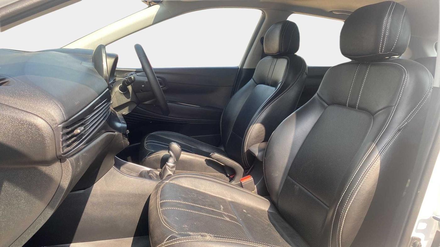 2021 Hyundai NEW I20 ASTA (O) 1.5 CRDI MT, Diesel, Manual, 22,678 km, Right Side Front Door Cabin